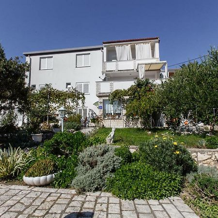 Apartments Maris ラブ エクステリア 写真